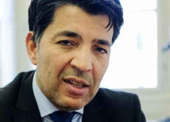 L’apaisement entre Paris et Alger : une nécessité inéluctable face aux limites de la France, selon le chercheur Hasni Abidi