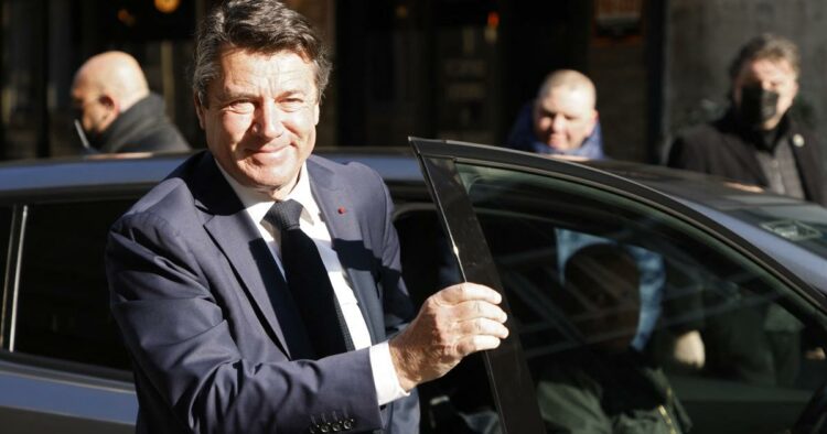 À Nice, les coulisses intrigantes du camp Estrosi pour séduire les alliés de Ciotti en prévision des municipales À Nice, les coulisses intrigantes du camp Estrosi pour séduire les alliés de Ciotti en prévision des municipales