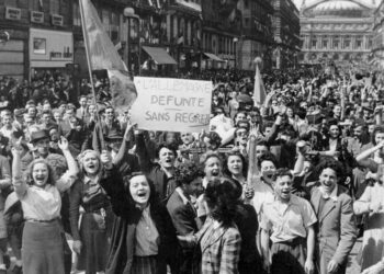 Paris en 2025 : Une année de mémoire entre attentats, Seconde Guerre mondiale et l’héritage de Pierre Dac !