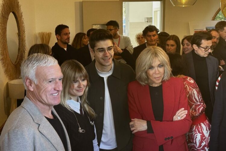 Brigitte Macron et Didier Deschamps : Une rencontre touchante à la Maison des Parents !