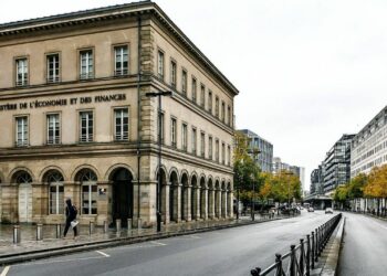 Les économistes tirent la sonnette d’alarme : la croissance en France mise à mal !