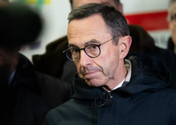 Réseaux sociaux : Un influenceur algérien interpellé en France, qu’est-ce qui se passe