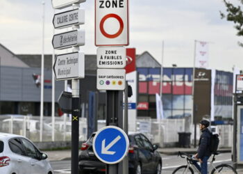 Mobilisation de La France Insoumise : Ensemble contre la verbalisation des Crit’Air 3, rendez-vous devant la Métropole ce lundi !