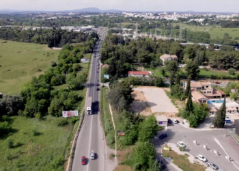 Plongée au Cœur des Débats : Le COM Révèle ses Enjeux lors de la Conférence de l’Observatoire de la Faculté d’Économie