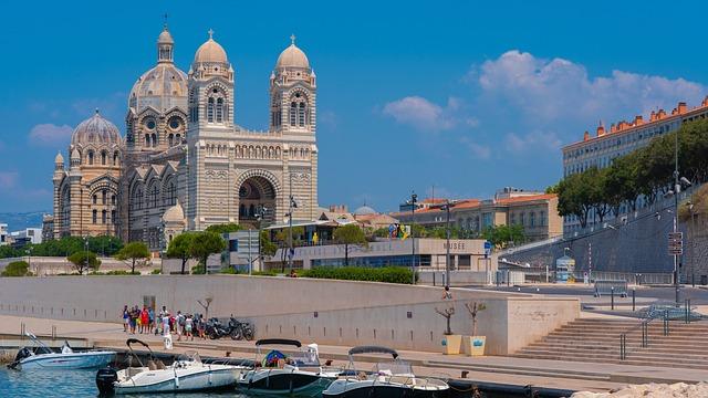 La montée des ⁣braquages dans les bijouteries marseillaises