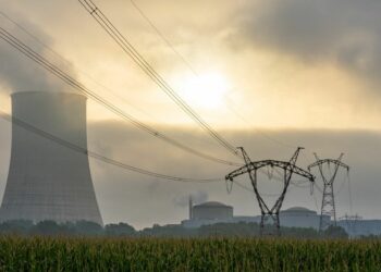 La France voit sa consommation électrique grimper en 2024 : un retour inattendu après trois ans de déclin !