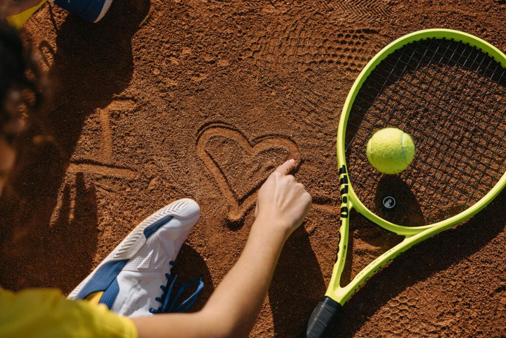 Tennis : vainqueur de son premier tournoi ATP à seulement 18 ans, le prodige brésilien joao Fonseca continue d'impressionner - franceinfo