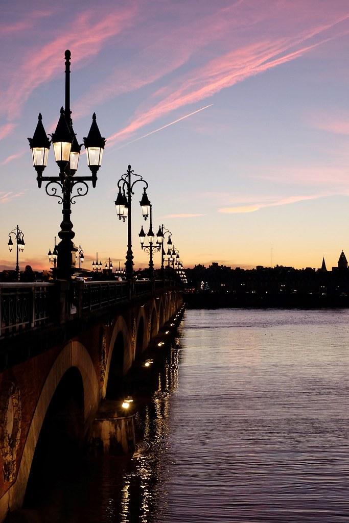 Les meilleurs spots pour admirer le coucher de soleil sur Bordeaux