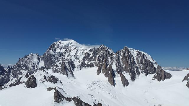 Les Étapes Clés du parcours : Découverte des Monts et Vallées Côtières