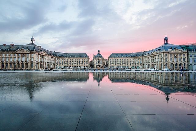 les​ zones piétonnes à Bordeaux : un espace ​de vie en question