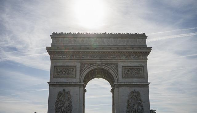 Les raisons de l'évacuation au théâtre des Champs-Élysées