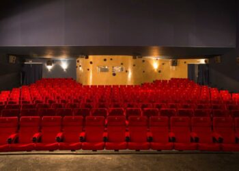 Critique cinéma : avec « The Substance », Coralie Fargeat scrute le vieillissement de la femme hollywoodienne – France Culture Critique cinéma : avec « The Substance », Coralie Fargeat scrute le vieillissement de la femme hollywoodienne – France Culture