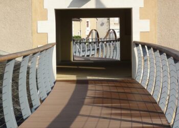 ici Poitou – Écouter la radio en direct, actualité locale, fréquence radio – ici, le média de la vie locale