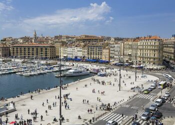 Marseille : le Vieux-Port se réveille sous l’eau après des pluies diluviennes – franceinfo