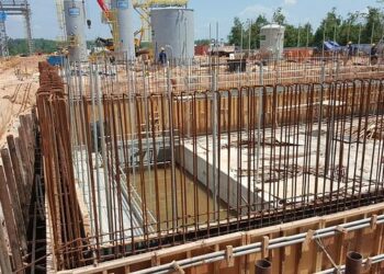 Un gendarme en civil pris à partie par des supporters stéphanois tire en l’air à la fin d’un match ASSE-OM – France 3 Régions Un gendarme en civil pris à partie par des supporters stéphanois tire en l’air à la fin d’un match ASSE-OM – France 3 Régions