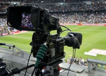 Droits TV de la Ligue 1 : non-paiement, référé… Ce que l’on sait du nouveau bras de fer entre la LFP et DAZN – franceinfo
