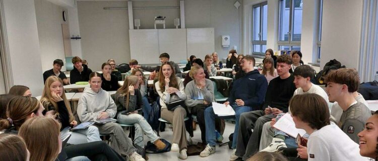 Deux lycéens interpellés à Mendès-France à Montpellier en possession d’une arme blanche : une enquête de police ouverte – Midi Libre Deux lycéens interpellés à Mendès-France à Montpellier en possession d’une arme blanche : une enquête de police ouverte – Midi Libre