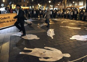 Morts de la rue : mieux comprendre, et rendre hommage aux 735 décès « invisibles » de 2023 – La Vie