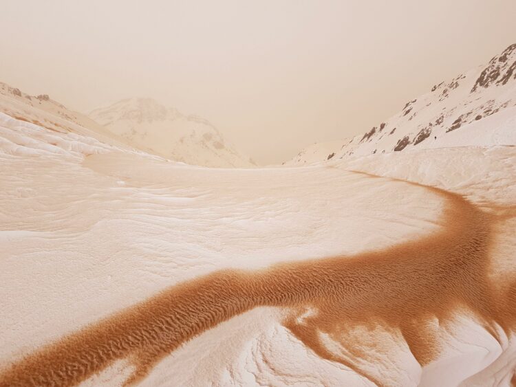 Le sable du Sahara tombé en France était radioactif à cause d’essais nucléaires, mais pas ceux que l’on croyait – GEO Le sable du Sahara tombé en France était radioactif à cause d’essais nucléaires, mais pas ceux que l’on croyait – GEO
