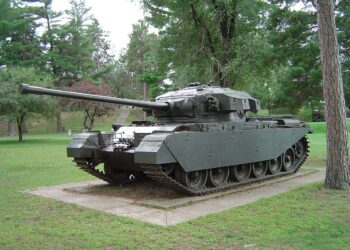 KNDS France a officiellement dévoilé le Centurio X-30, un nouveau robot armé d’un canon de 30 mm – Zone Militaire