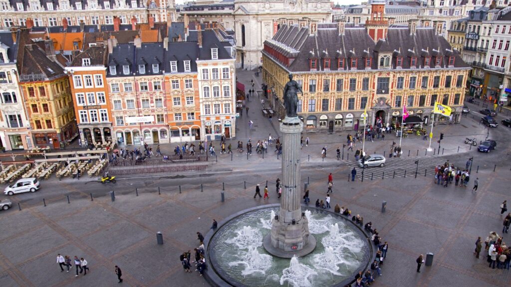 « Ça peut s’écrouler à tout moment » : à Lille, le plus grand commissariat de France dans un état alarmant – TF1 INFO