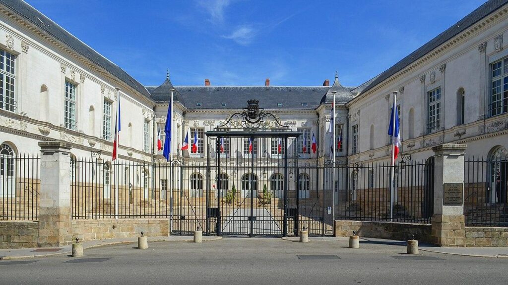 L’hôtel de Ville de Nantes évacué après une alerte à la bombe – Ouest-France
