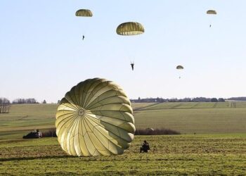 Grève des contrôleurs aériens : peu ou pas de vols à Lyon, Montpellier et d’autres aéroports du sud de la France, mardi – Le Monde