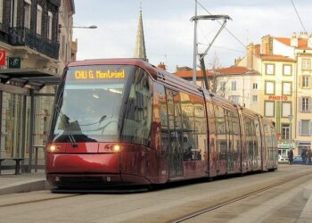 Décompte avant la mise en service de l’extension de la ligne 1 de tramway jusqu’à la gare Sud de France – En Commun