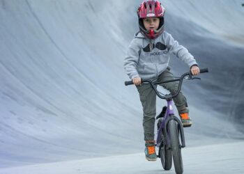 VIDEO. Le BMX et d’autres sports urbains ont pris place au Parc expo pour le Caen BMX Indoor 2025 – Ouest-France
