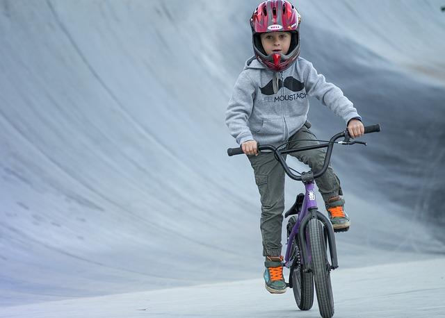 VIDEO. Le BMX et d’autres sports urbains ont pris place au Parc expo pour le Caen BMX Indoor 2025 – Ouest-France