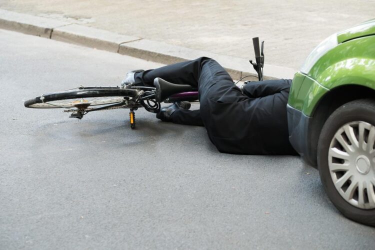 Deux adolescents de 13 et 14 ans renversés à trottinette par une voiture, la conductrice en fuite interpellée – France 3 Régions Deux adolescents de 13 et 14 ans renversés à trottinette par une voiture, la conductrice en fuite interpellée – France 3 Régions