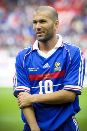 Zinédine Zidane étend son empire avec un business en vogue : il investit plusieurs millions dans un projet en France – Purepeople