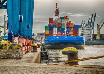 Commerce extérieur : la France améliore sa balance commerciale – Meretmarine.com