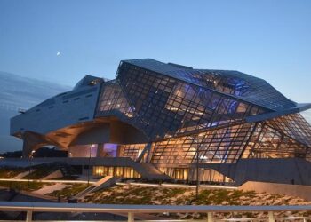 Geneviève Brichet – Présidente du Collectif Les péniches de Lyon – France Inter