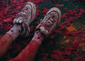 Foot : « On m’en parle depuis plusieurs années, mais je ne réalise pas », réagit Eugénie Le Sommer après sa 199e sélection, un record avec les Bleues – franceinfo