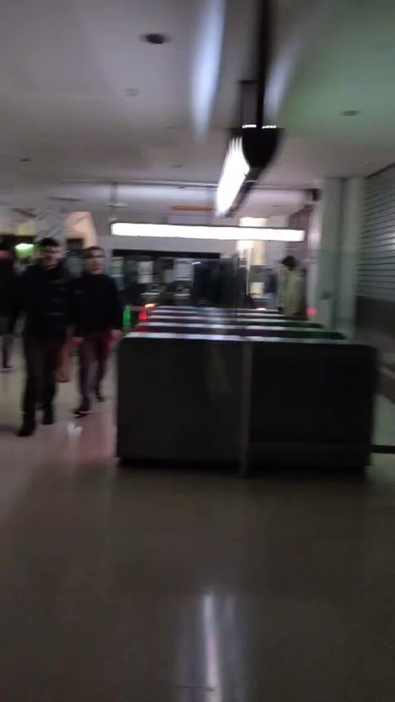 VIDÉO. « Surréaliste », « hallucinant », « fantomatique », le quartier de la Part Dieu, à Lyon, privé d’électricité en pleine journée – France 3 Régions