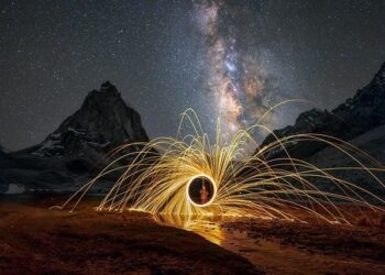 Galaxies noires, les voir pour les croire – France Culture