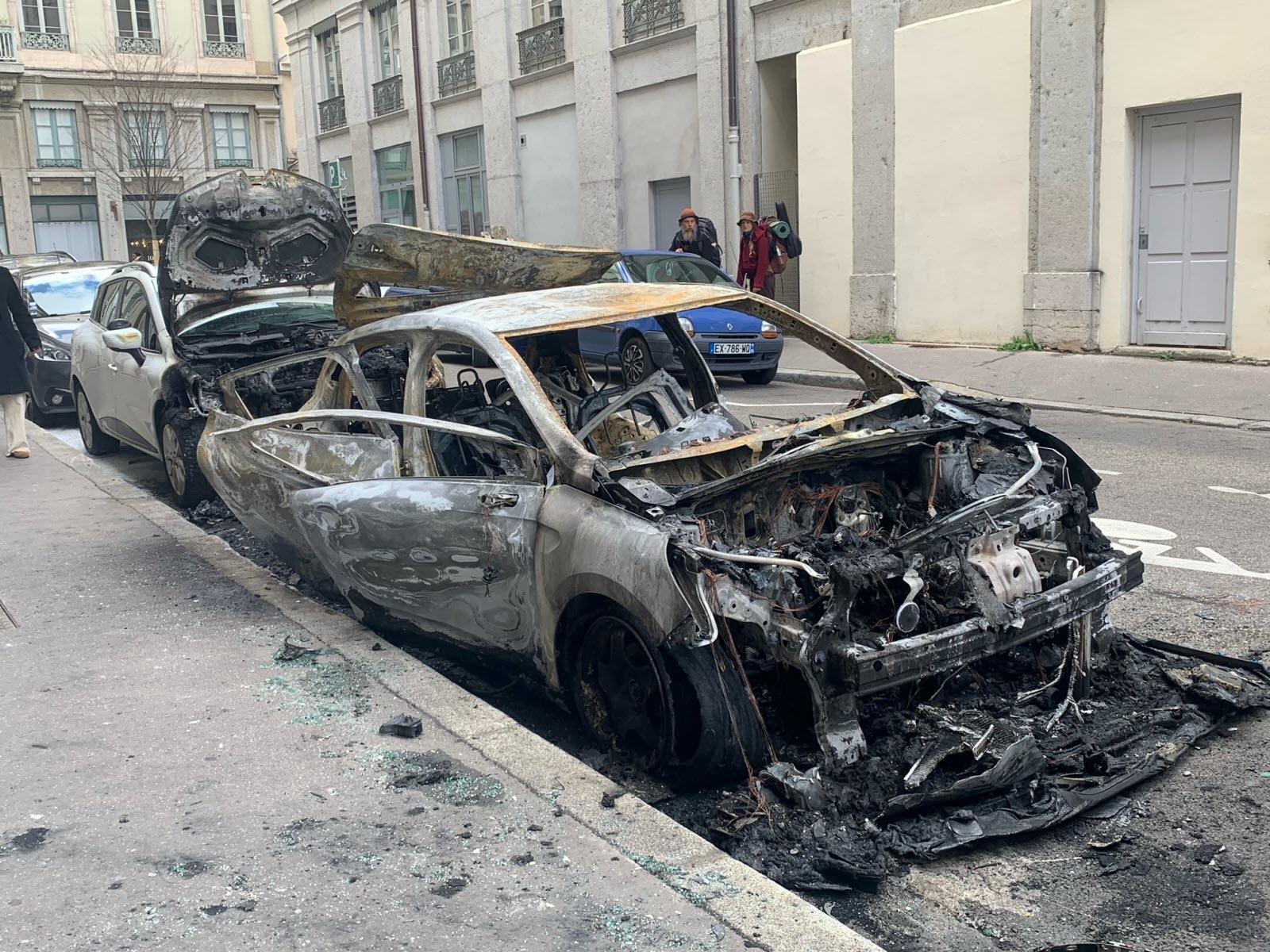 Des incendies de véhicules : un phénomène alarmant à Strasbourg