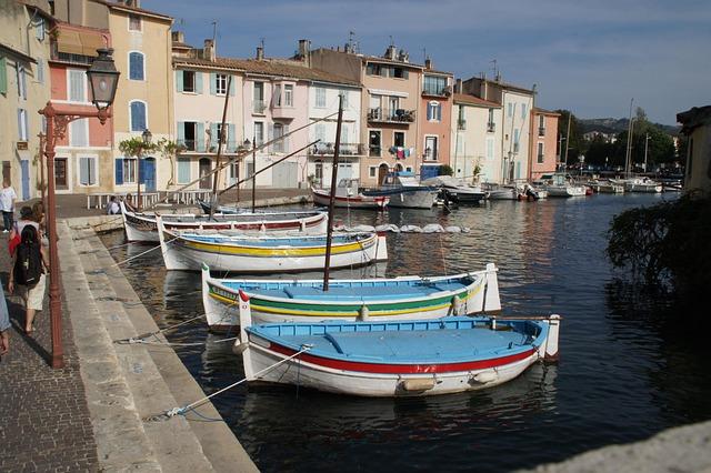 martigues et Bourgoin-Jallieu : enjeux locaux et dynamique communautaire