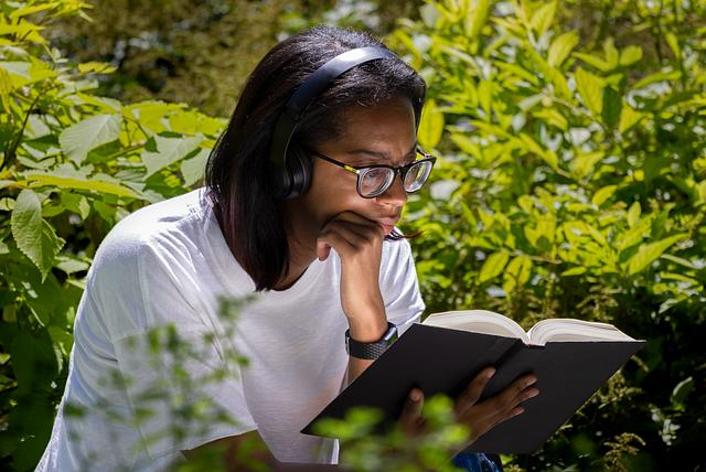 Éducation et formation : préparer la main-dœuvre de demain face aux défis de lIA