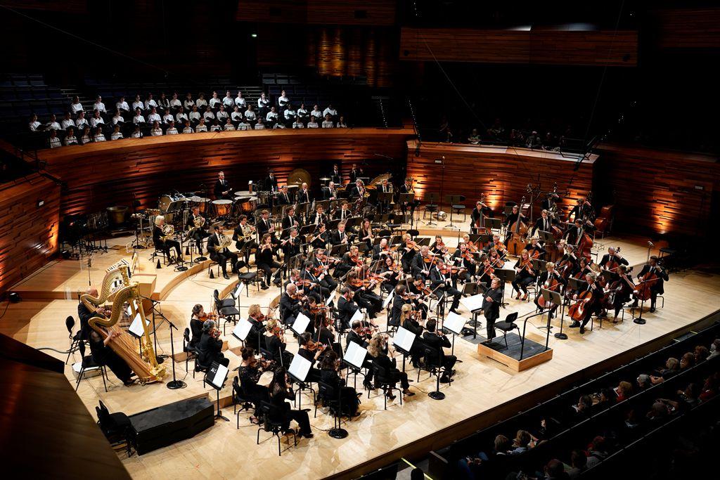 L’Orchestre Philharmonique⁣ de Radio ⁣France sous la baguette de John Eliot⁢ Gardiner ‍en direct de Montpellier - France Musique