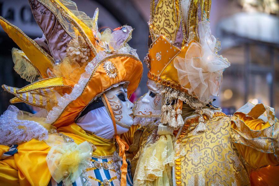 Les traditions carnavalesques : un voyage dans l'histoire