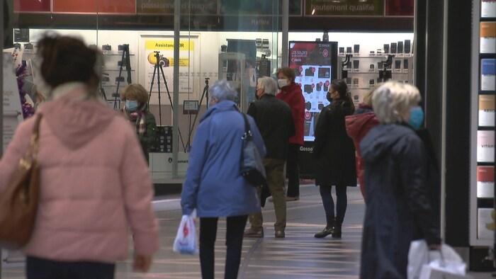 Réactions des commerçants et habitants face à la situation