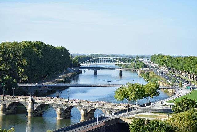 Le moment de ‌célébration : l'euphorie des Duc d’Angers au vestiaire