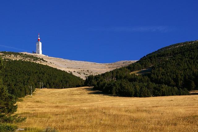 Le Mont Ventoux : Un Passage Obligé pour les Cyclistes