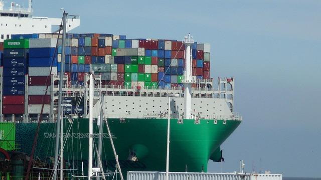 Tour⁢ de la CMA CGM : moteur économique et innovation maritime