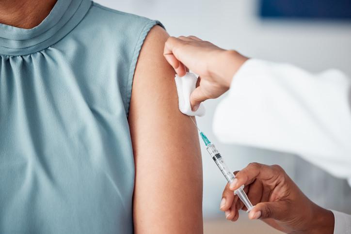 sensibilisation à la santé : Importance de⁢ la vaccination et des dépistages ‍précoces