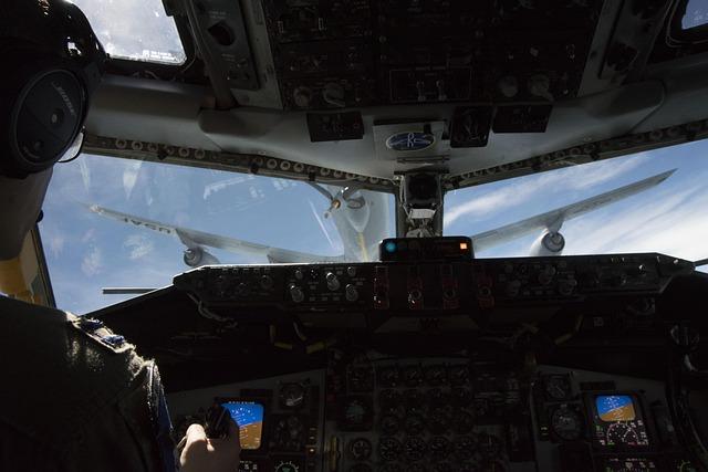 Ce colosse français de 80 000 tonnes s’impose comme le plus grand porte-avion d’europe ! - Science et Vie