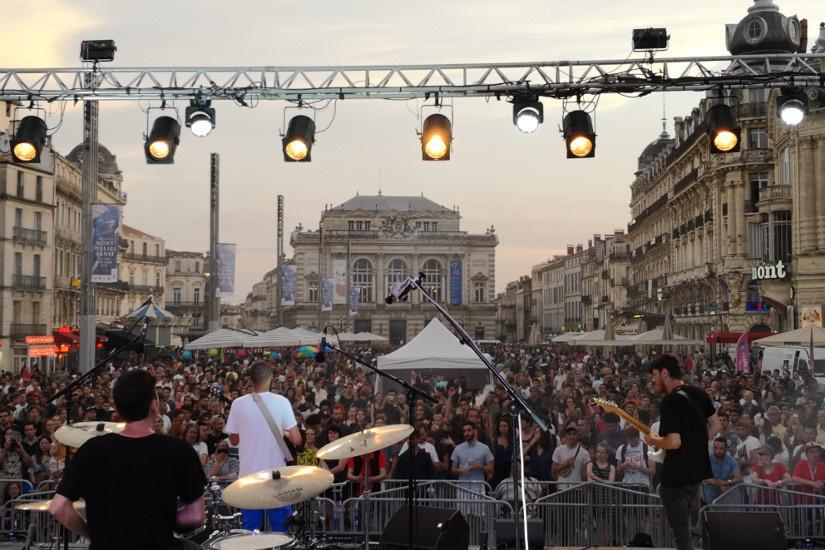 un Voyage Émotionnel à Travers la Musique et le Spectacle