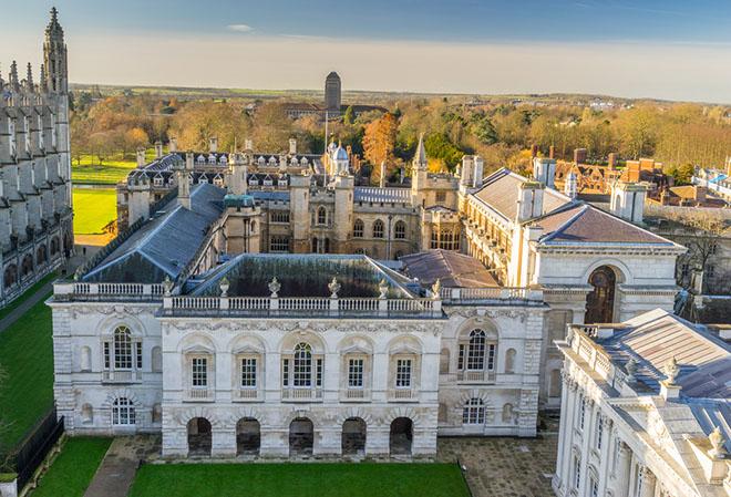 Universités en action : projets innovants et conférences captivantes